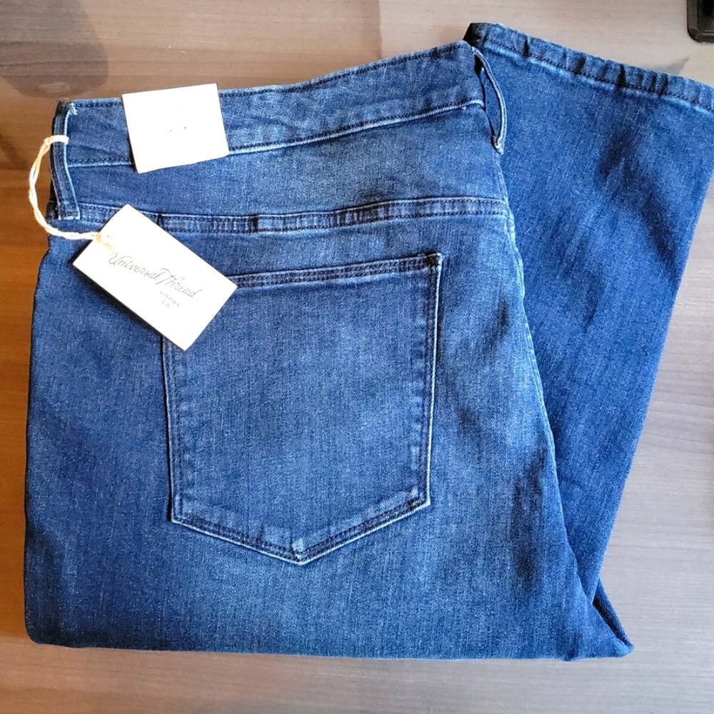 UNIVERSAL THREAD women's jeans, size 20W